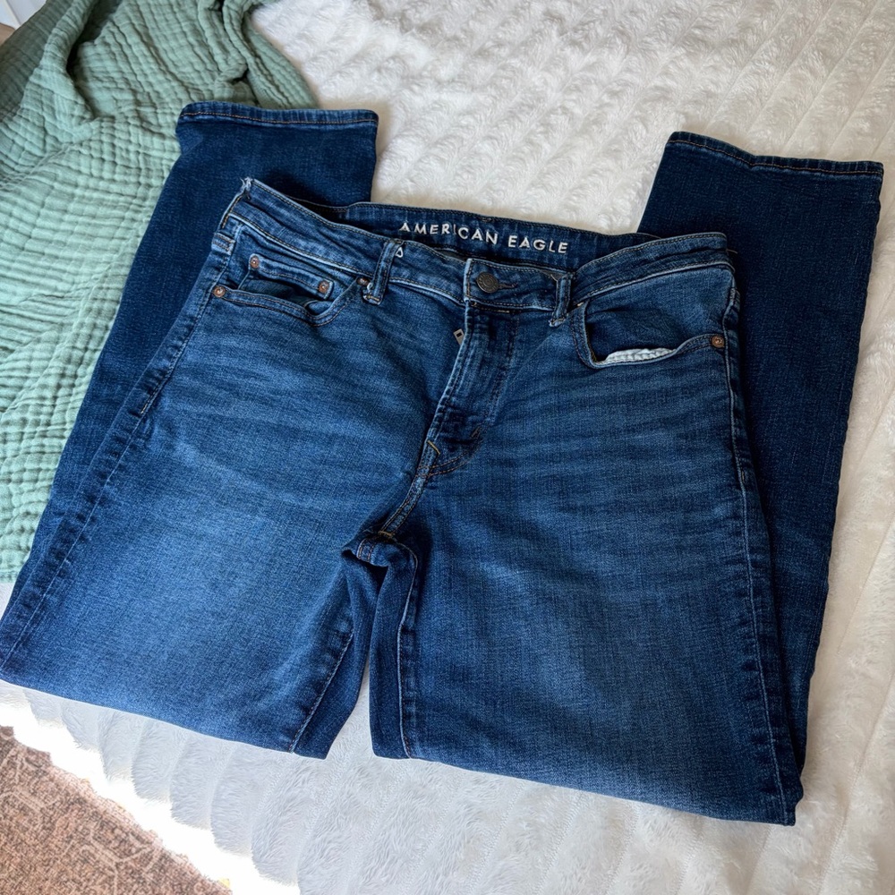 American Eagle Outfitters Men’s Dark Blue Original Straight Jeans